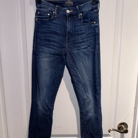 MOTHER High Waisted Looker Ankle Fray - Picture 3 of 4